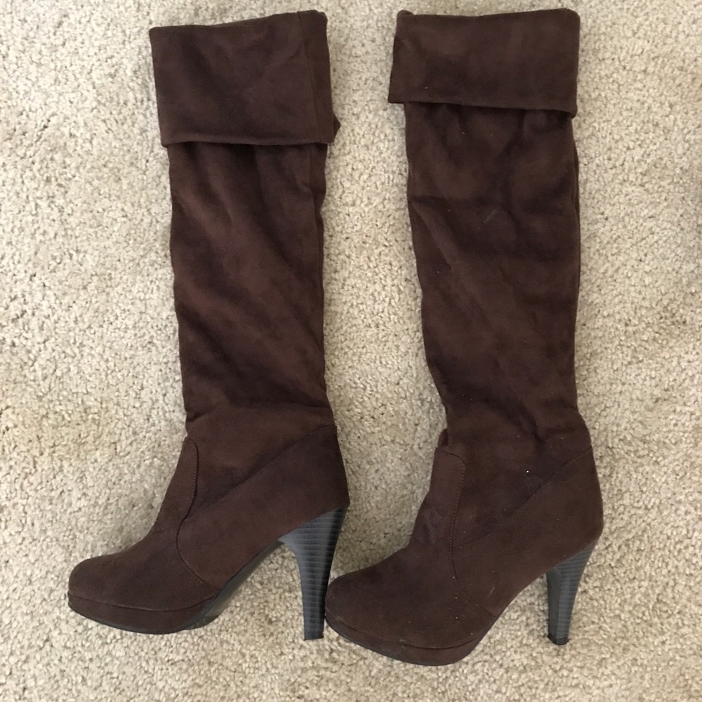 Over the knee dark brown suede heel boots